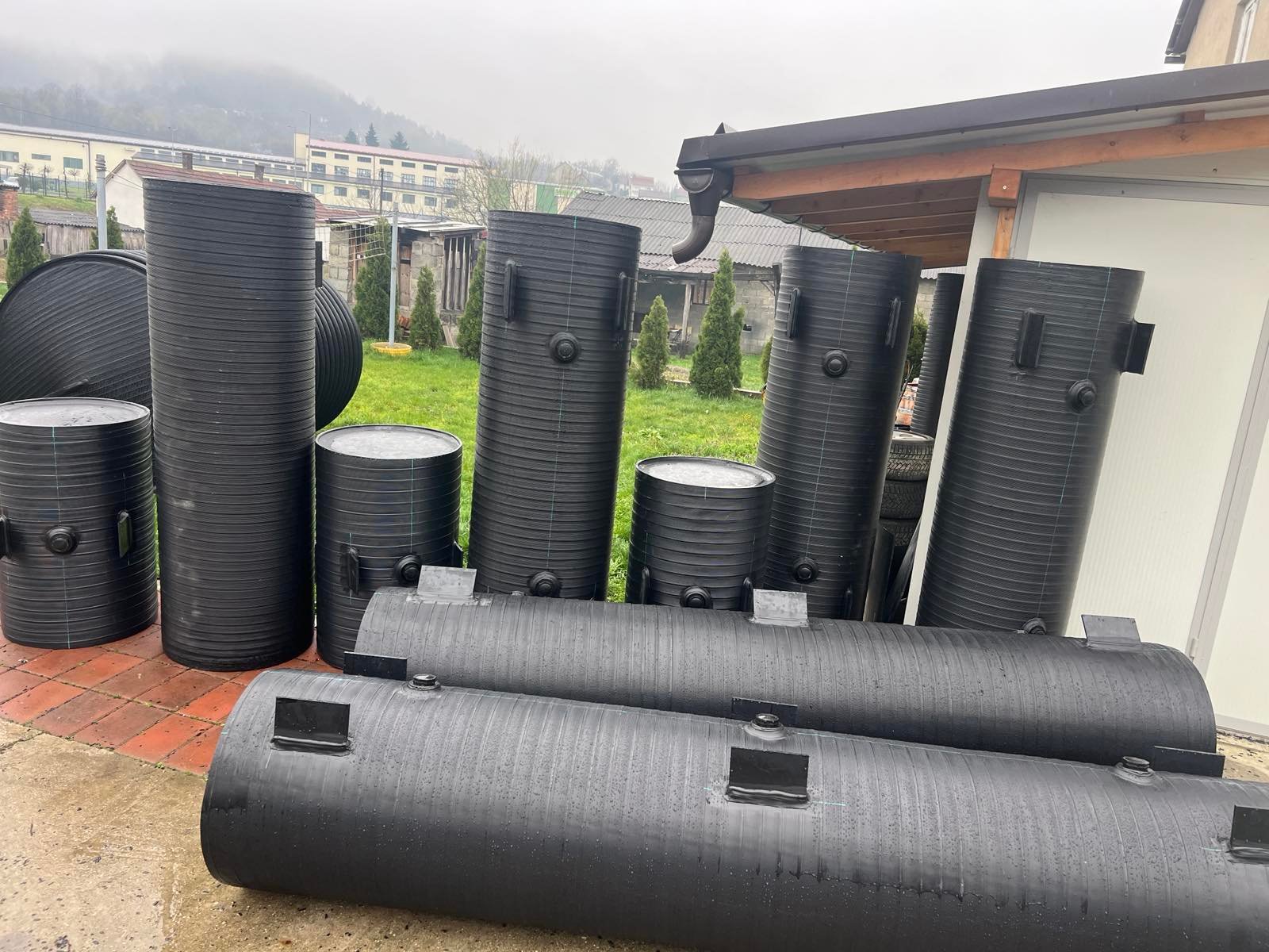 Plastični pontoni za splavove